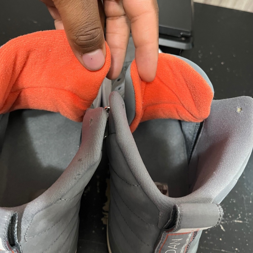 Vintage Jordan 12 Retro Cool Grey Size 13 (2012) 130690-012 - Picture 8 of 10